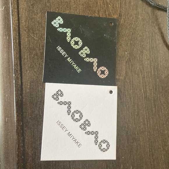 Bao Bao Issey Miyake Silver Tote Bag - Picture 3 of 3